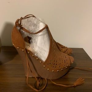 JustFab Draycee Brown Wedge Heels